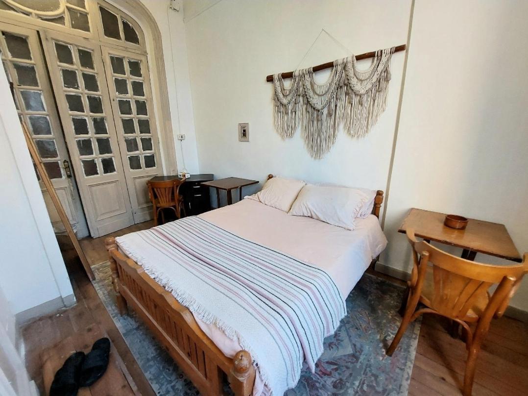 Arab Hostel, Welcoming All Solo And Groups Travellers But, Unmarried Couples Not Allowed Alexandria Luaran gambar