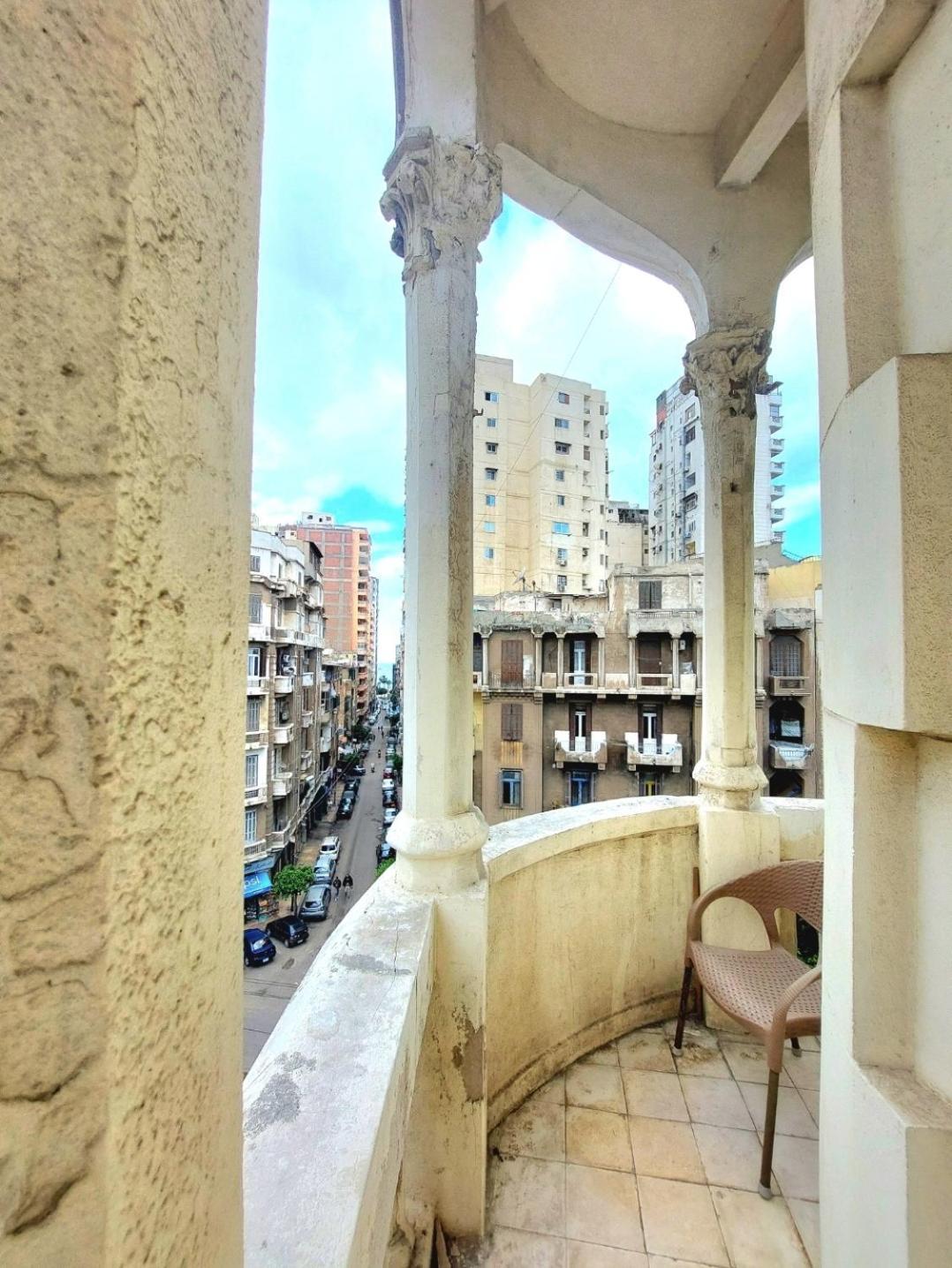 Arab Hostel, Welcoming All Solo And Groups Travellers But, Unmarried Couples Not Allowed Alexandria Luaran gambar