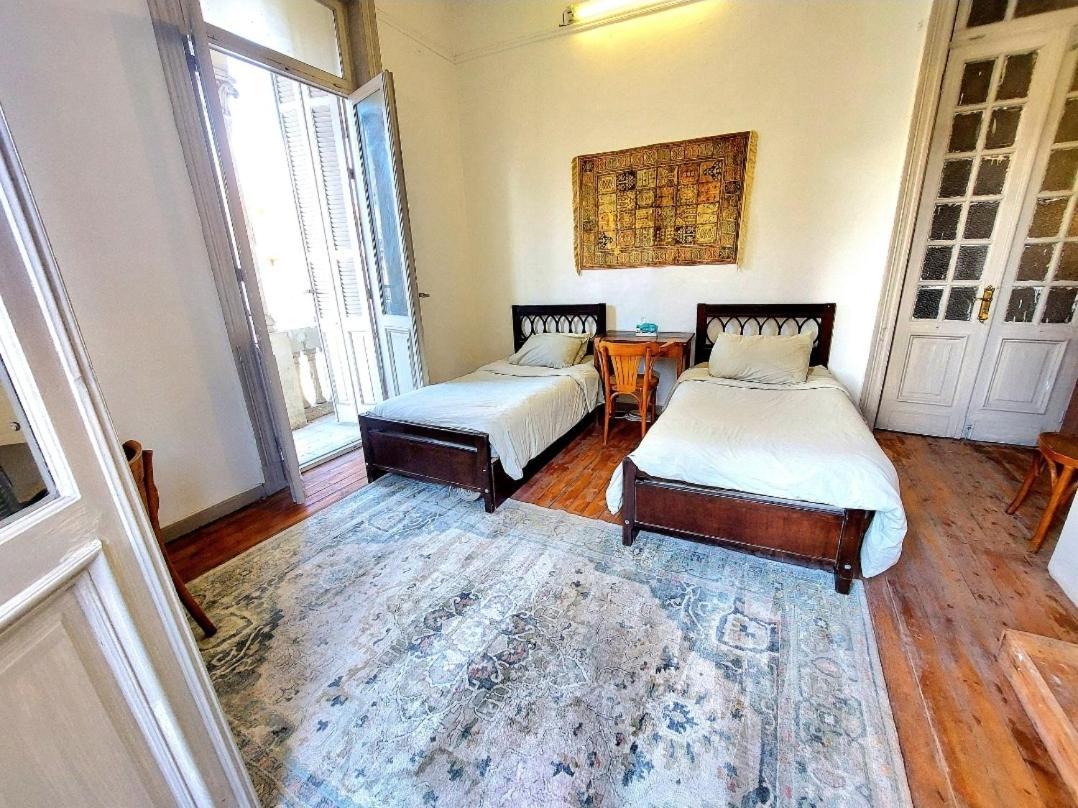 Arab Hostel, Welcoming All Solo And Groups Travellers But, Unmarried Couples Not Allowed Alexandria Luaran gambar