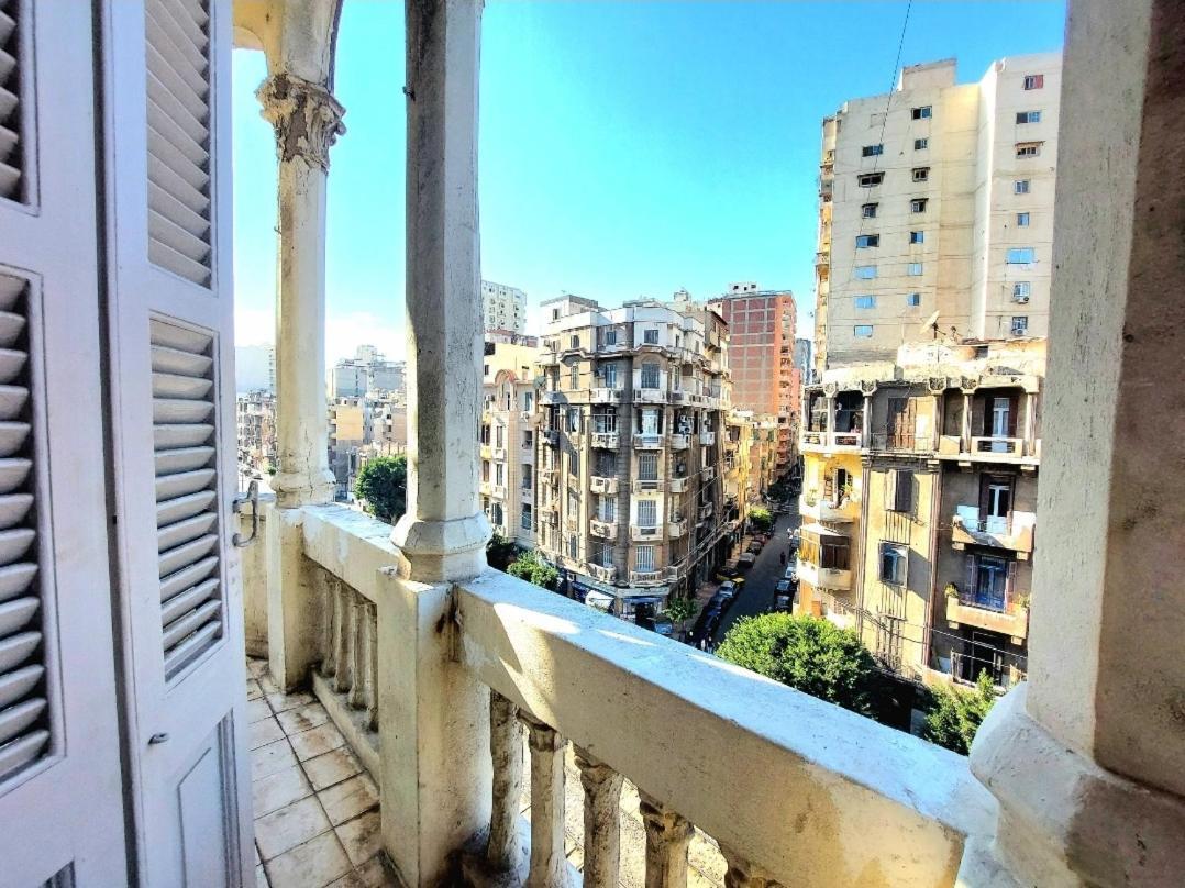 Arab Hostel, Welcoming All Solo And Groups Travellers But, Unmarried Couples Not Allowed Alexandria Luaran gambar