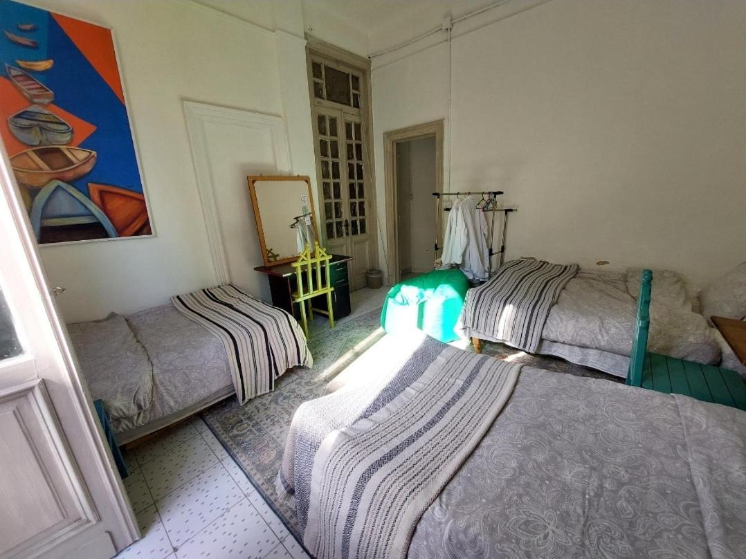 Arab Hostel, Welcoming All Solo And Groups Travellers But, Unmarried Couples Not Allowed Alexandria Luaran gambar