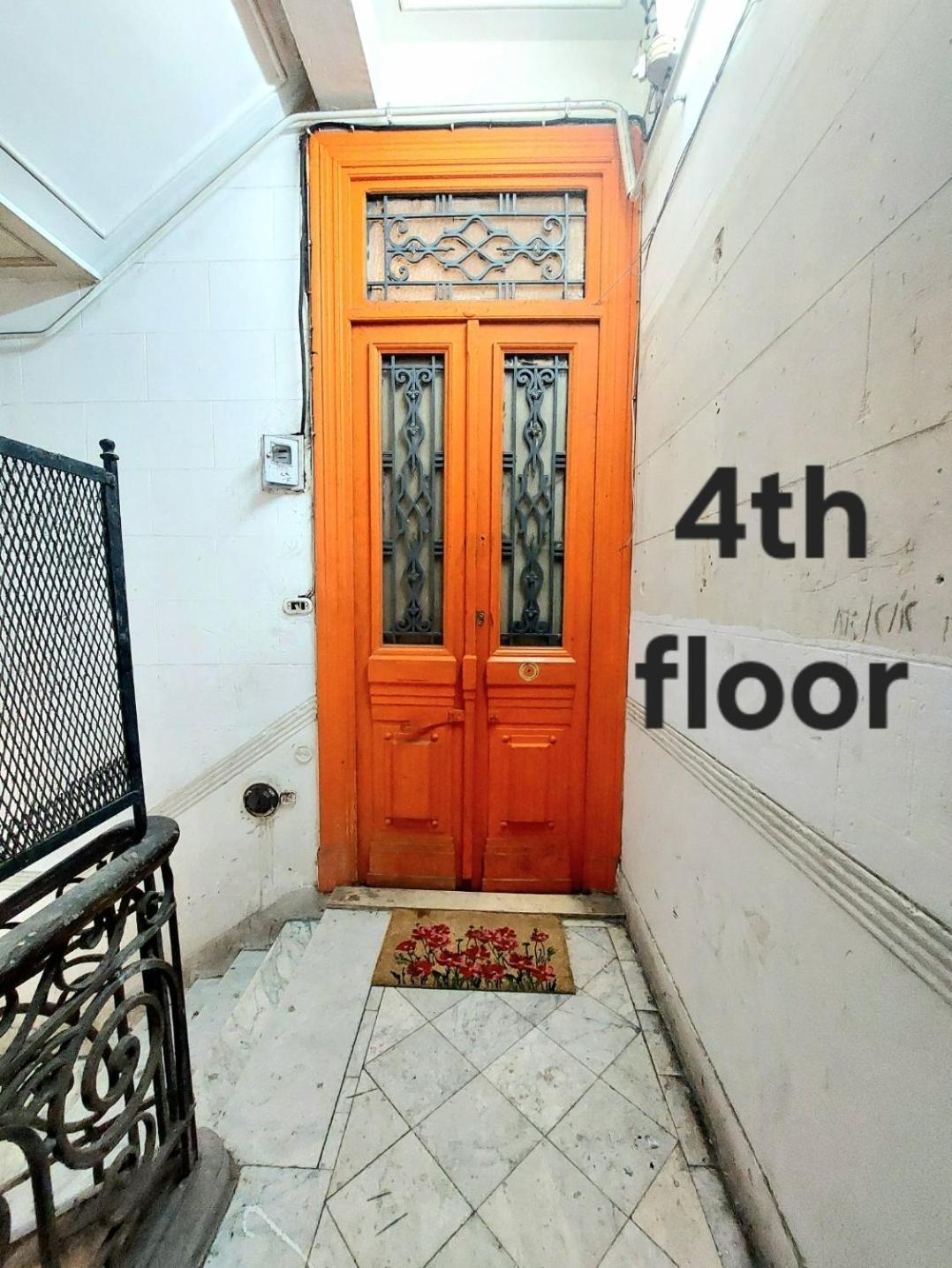 Arab Hostel, Welcoming All Solo And Groups Travellers But, Unmarried Couples Not Allowed Alexandria Luaran gambar