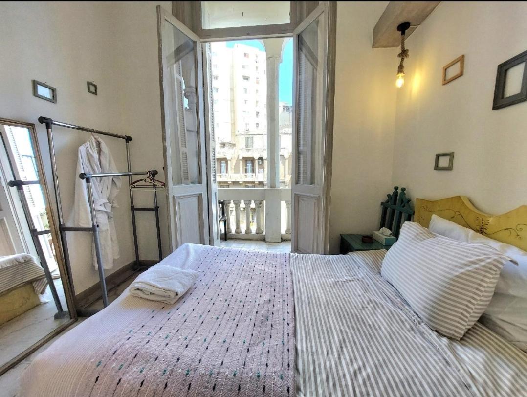 Arab Hostel, Welcoming All Solo And Groups Travellers But, Unmarried Couples Not Allowed Alexandria Luaran gambar