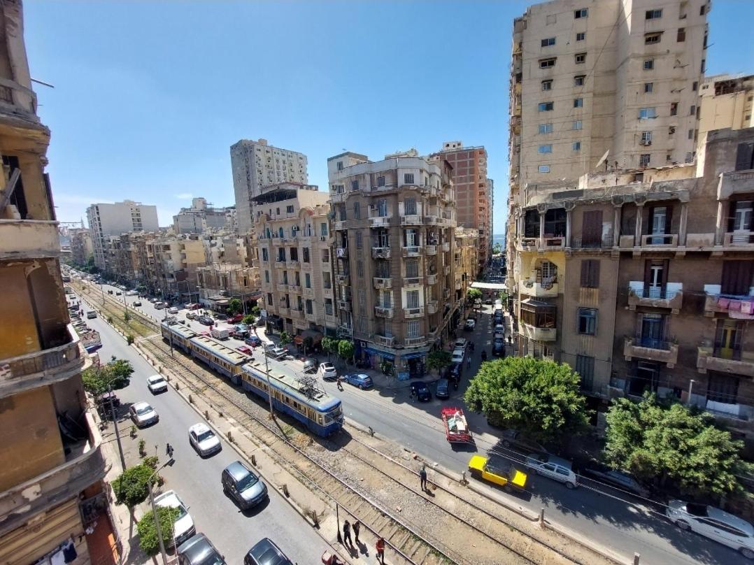 Arab Hostel, Welcoming All Solo And Groups Travellers But, Unmarried Couples Not Allowed Alexandria Luaran gambar