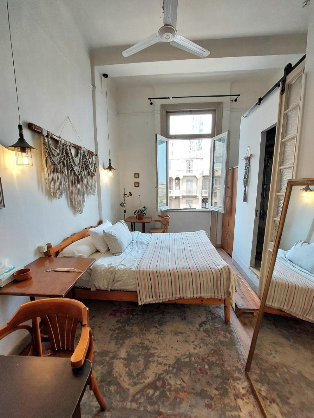 Arab Hostel, Welcoming All Solo And Groups Travellers But, Unmarried Couples Not Allowed Alexandria Luaran gambar